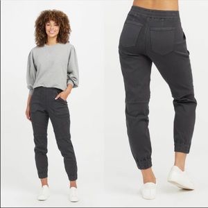 SPANX Stretch Twill Cargo Jogger in Washed Black, Size 1X